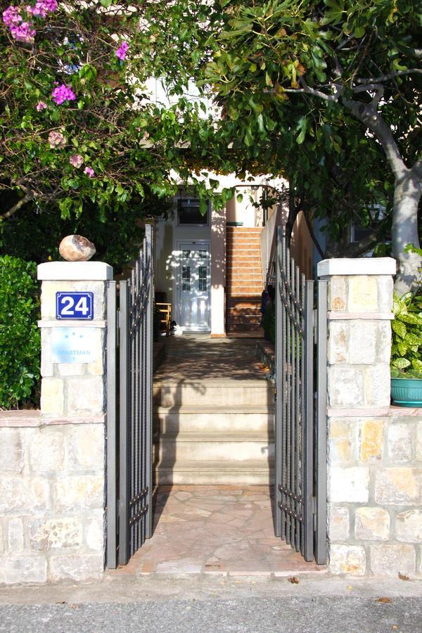Mm Kovacevic Apartments Petrovac المظهر الخارجي الصورة